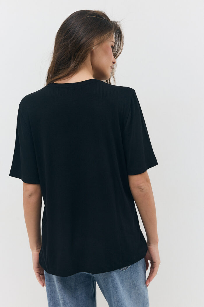 Fine T-Shirt - Image 2