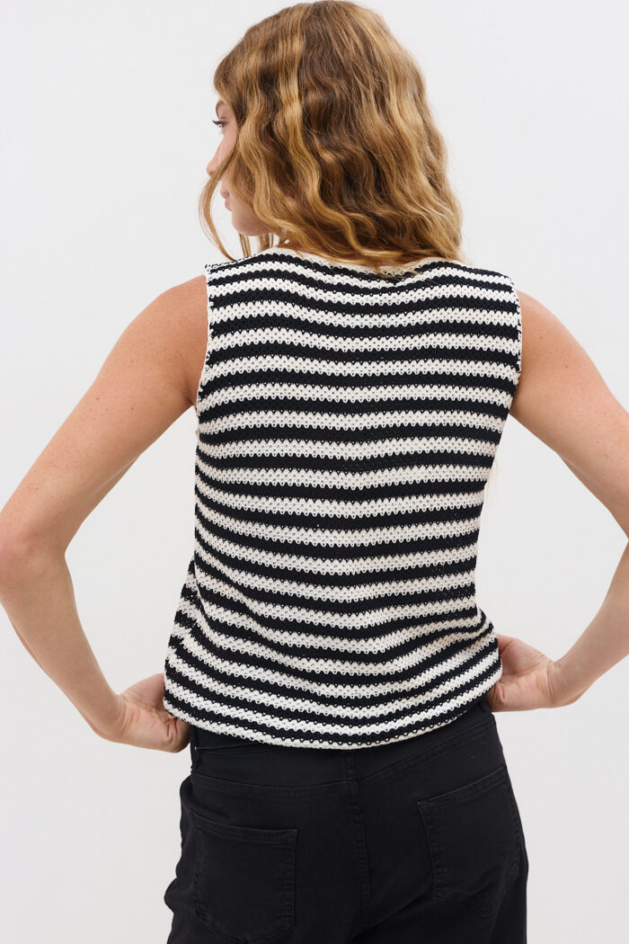Ninet Vest - Image 9