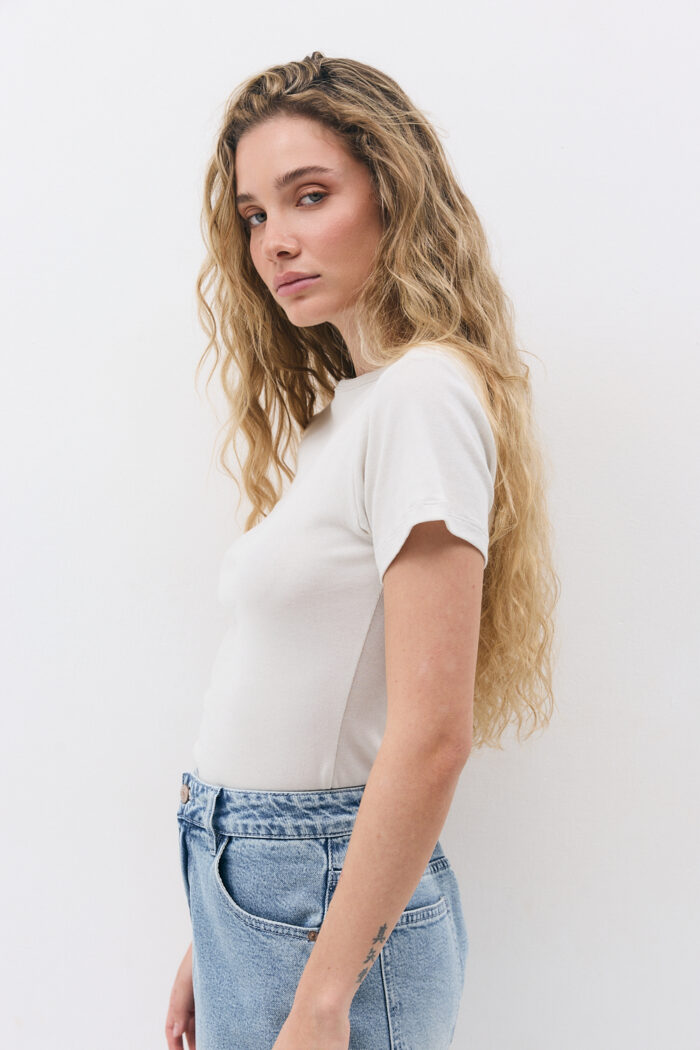 Monda T-Shirt - Image 9