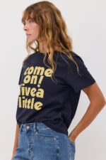 Living T-Shirt - Image 4