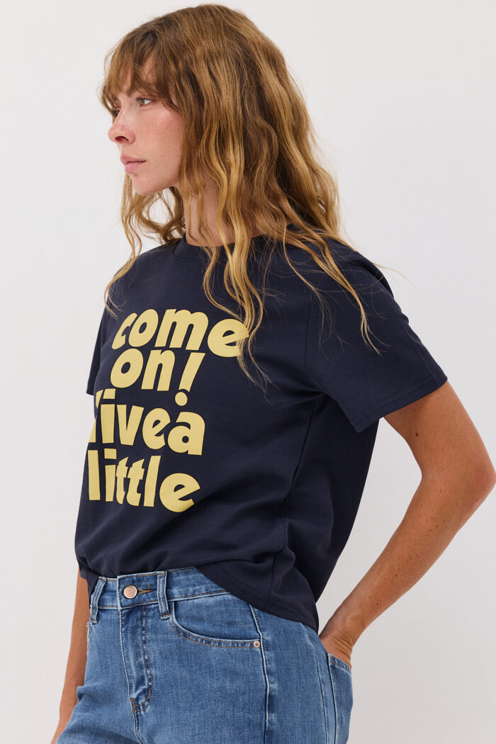 Living T-Shirt - Image 4